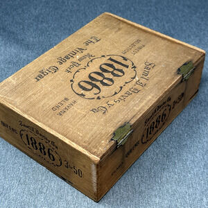 Sam'l J. Davis y Ca 1886 "The Vintage Cigar" Havana Blend Wood Box Empty READ